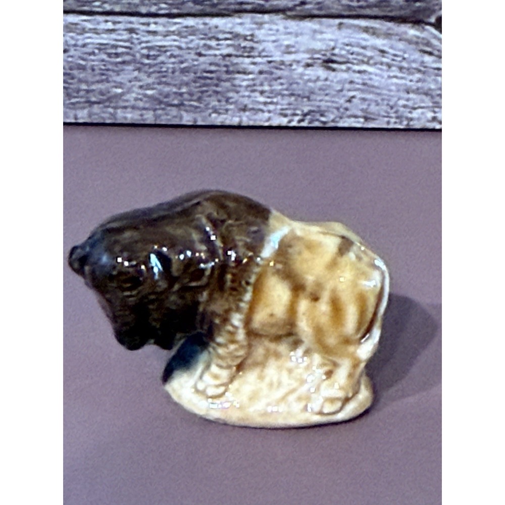 Wade England Brown Bison Buffalo Figurine 1" Tall.